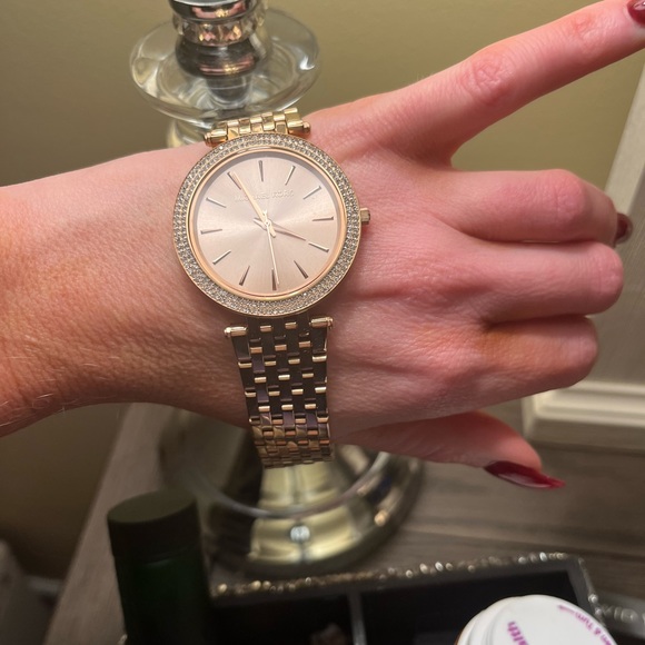 Michael Kors watch - Picture 3 of 4